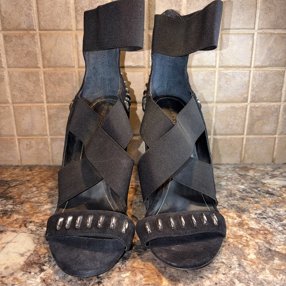 Kendall & Kylie Black Strappy Heels with Silver Accents - Picture 2 of 4